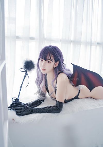 年轻的阿姨4_1080全集在线观看